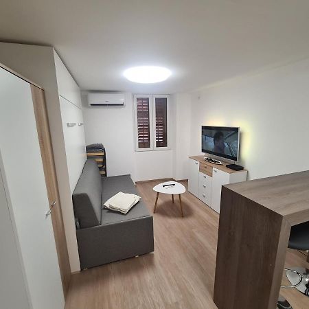 Apartma Sasko Apartment Izola Luaran gambar